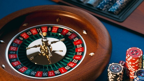 Can You Make a Living Gambling Online
